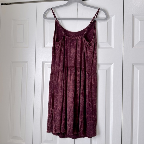 POL Burgundy Acid Wash Babydoll Mini Dress with Spaghetti Straps Size Small - Picture 3 of 7